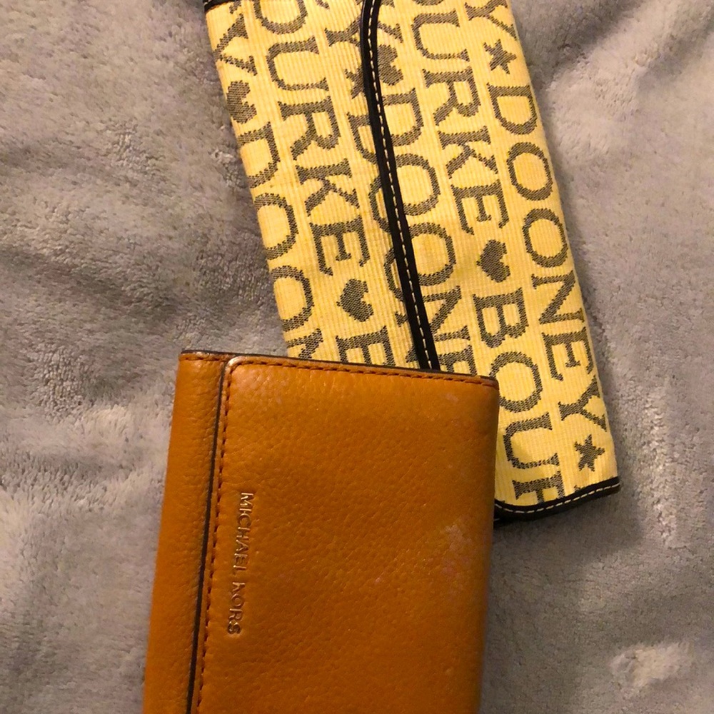 Dooney&Bourke,Michael Kors Womens Wallets (Bundle!$)